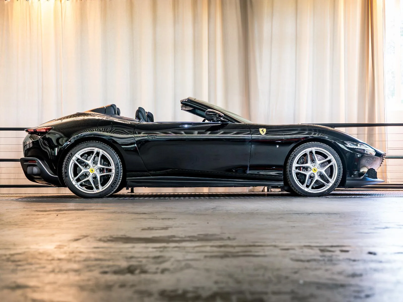 2024 Ferrari Roma Spider, 2/20