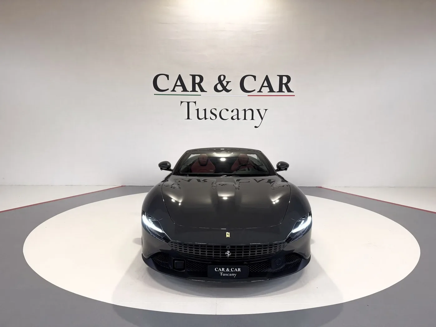 2024 Ferrari Roma Spider proposée par un concessionnaire spécialisé à Lucca, Italie, photo 3 sur 25