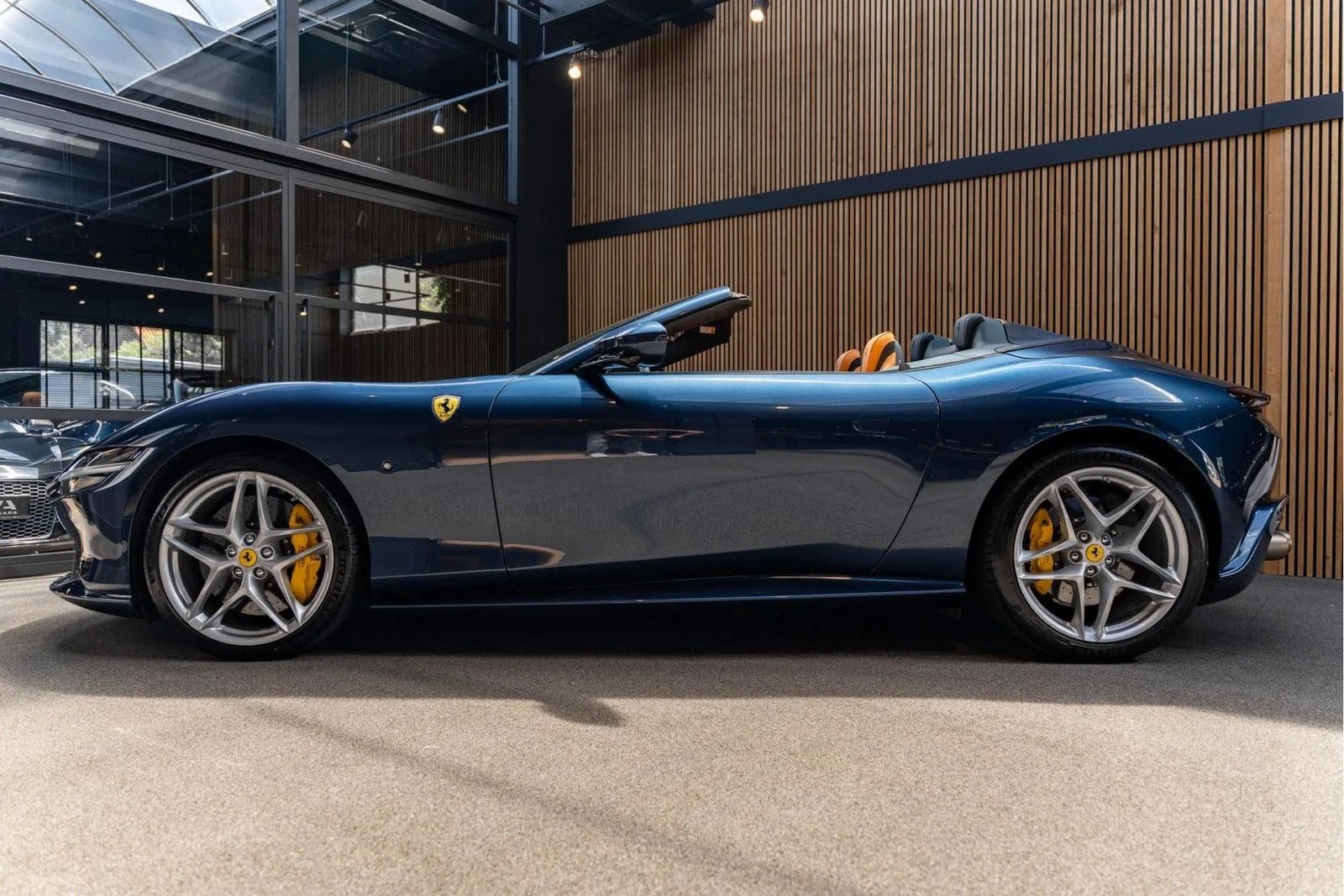 2024 Ferrari Roma Spider, 3/30