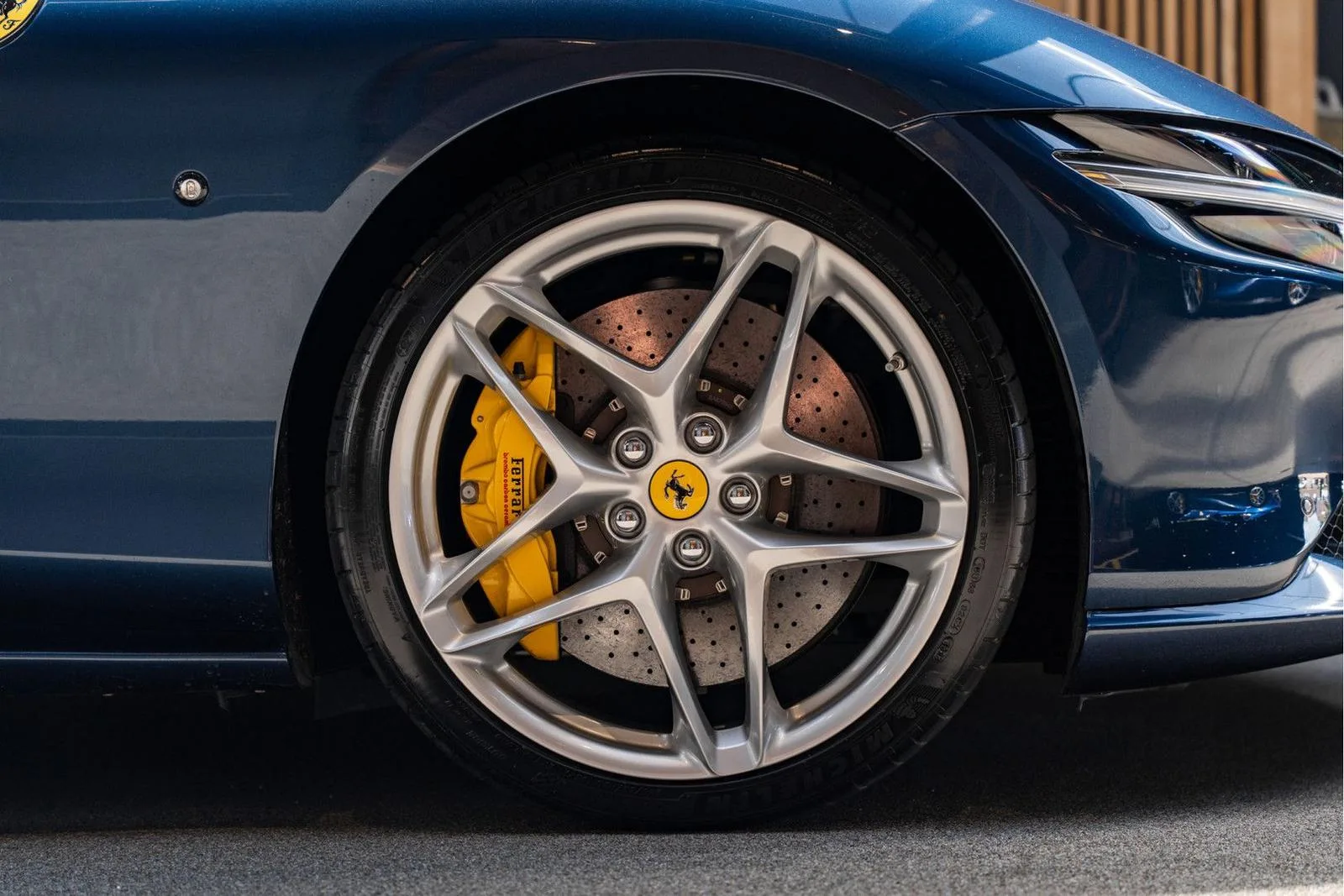 2024 Ferrari Roma Spider, 13/30