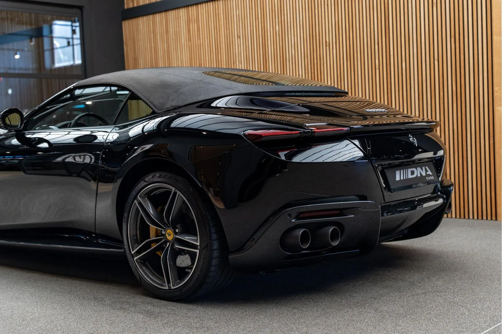 2024 Ferrari Roma Spider, 12/30