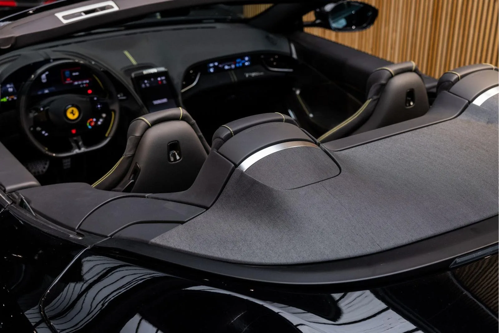 2024 Ferrari Roma Spider, 30/30