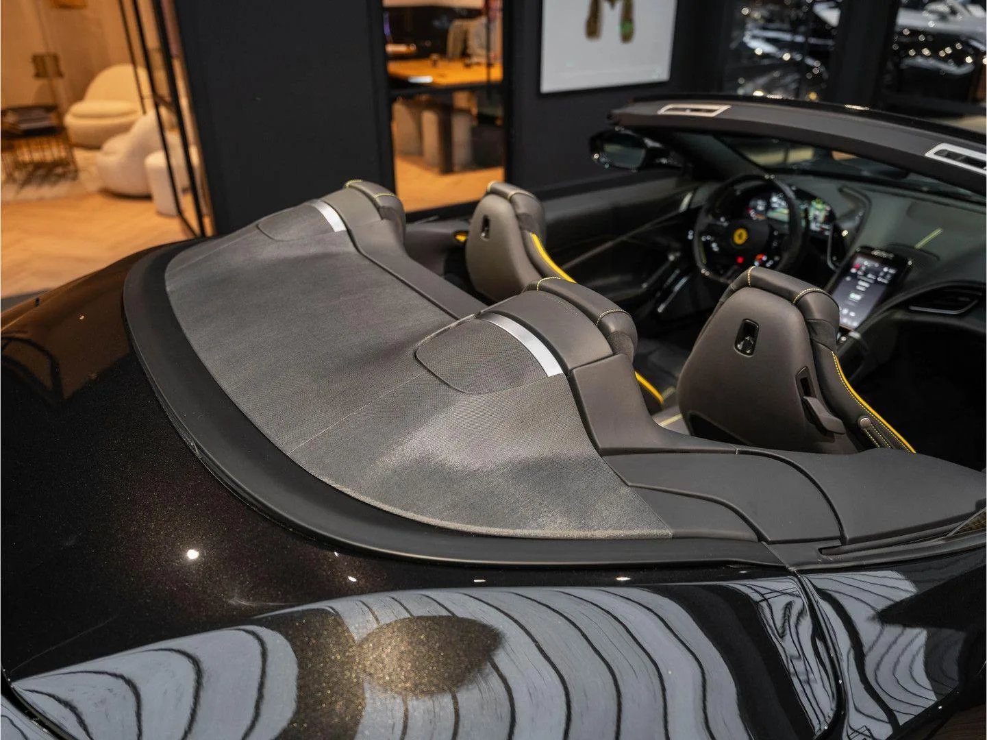 2024 Ferrari Roma Spider, 21/30