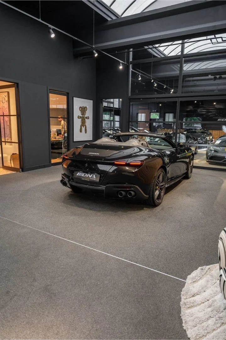 2024 Ferrari Roma Spider, 25/30