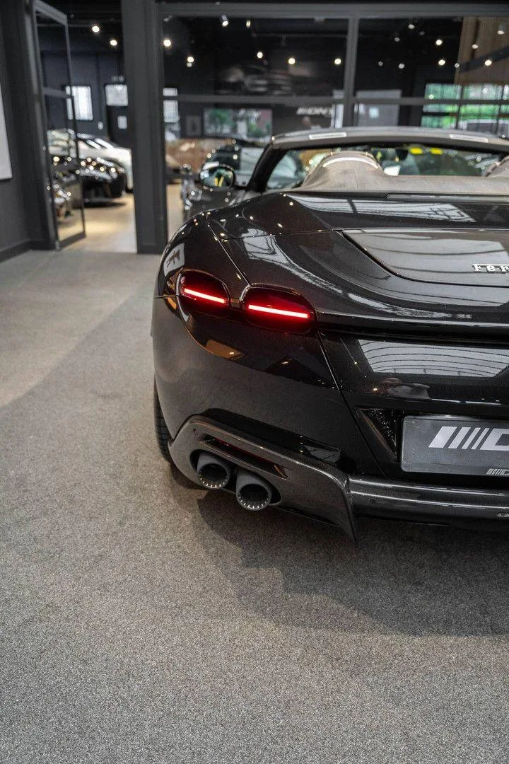 2024 Ferrari Roma Spider, 27/30