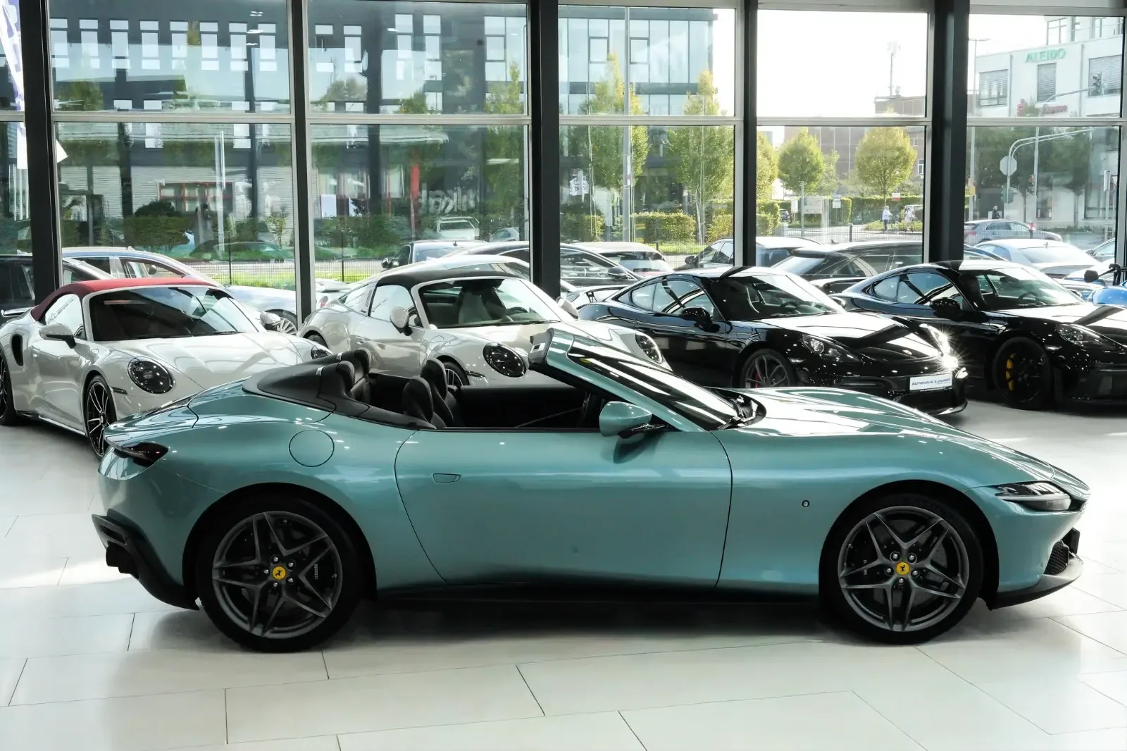 2024 Ferrari Roma Spider, 4/30