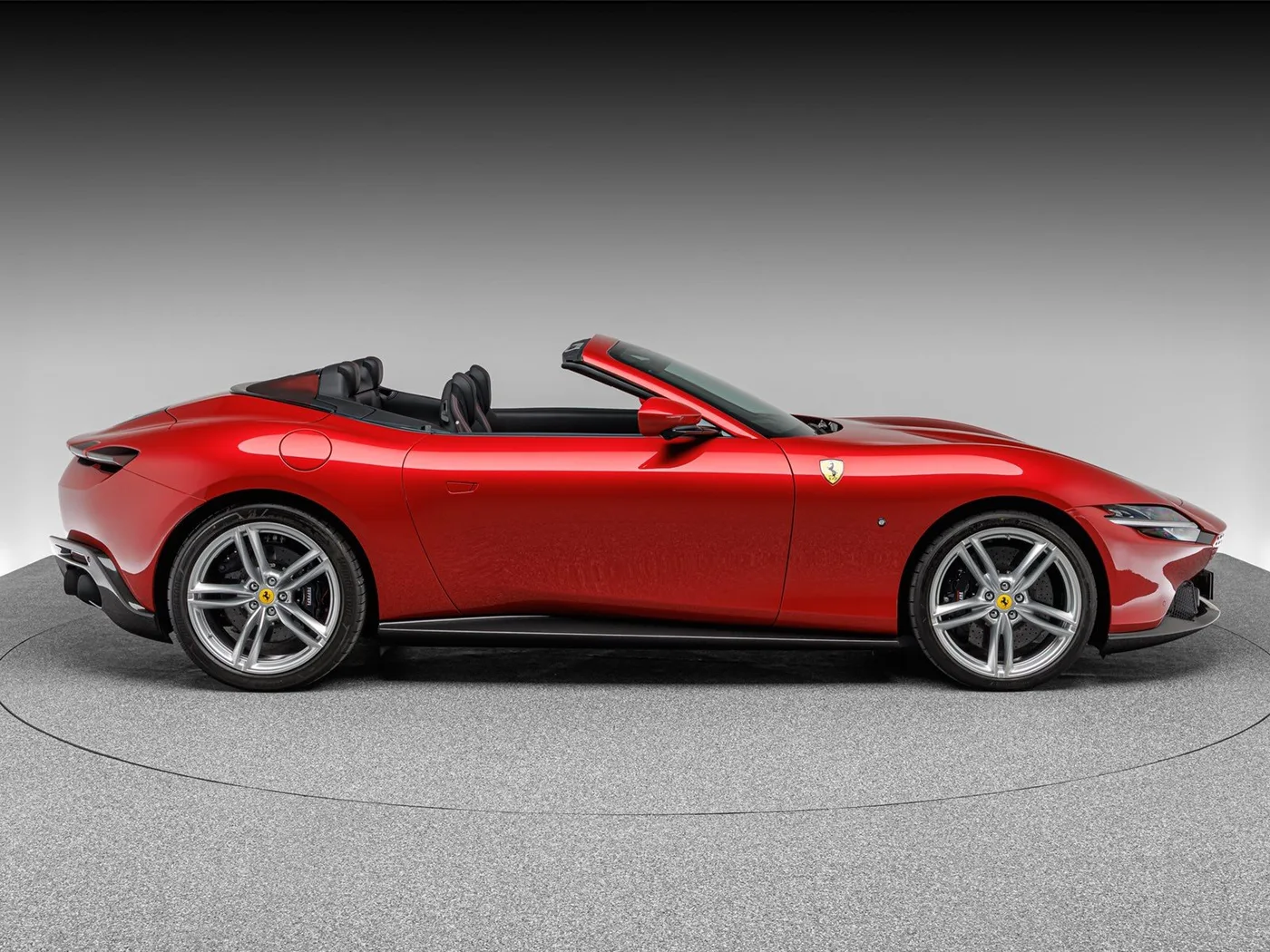 2024 Ferrari Roma Spider proposée par un concessionnaire spécialisé à Böblingen, Allemagne, photo 8 sur 15
