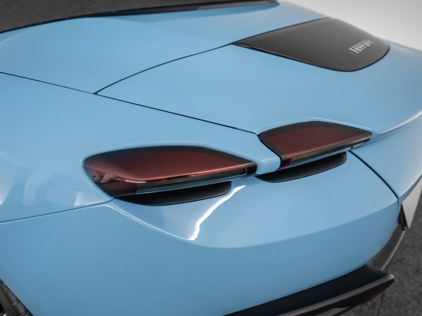 2024 Ferrari Roma Spider proposée par un concessionnaire spécialisé à Singen, Allemagne, photo 8 sur 15