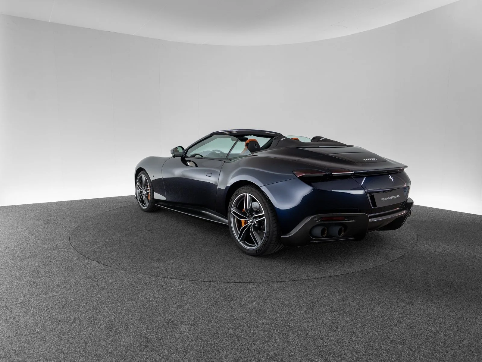 2024 Ferrari Roma Spider, 3/30