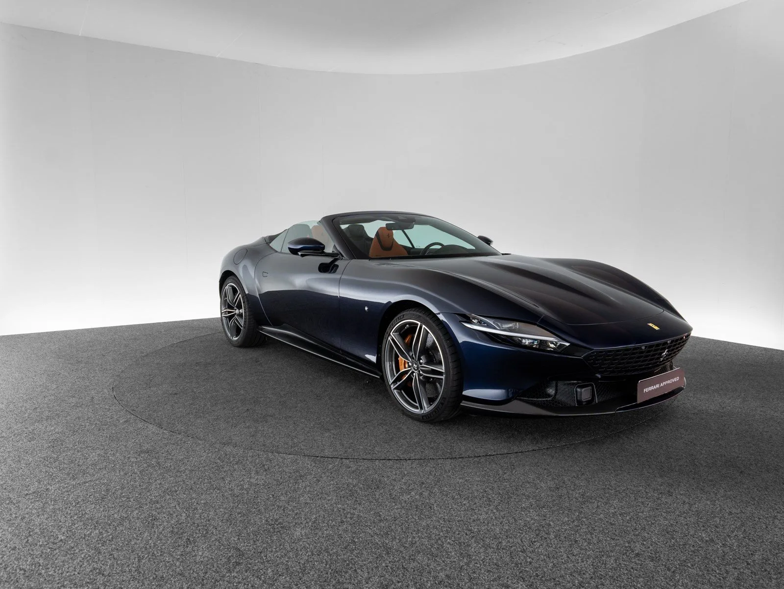 2024 Ferrari Roma Spider, 8/30