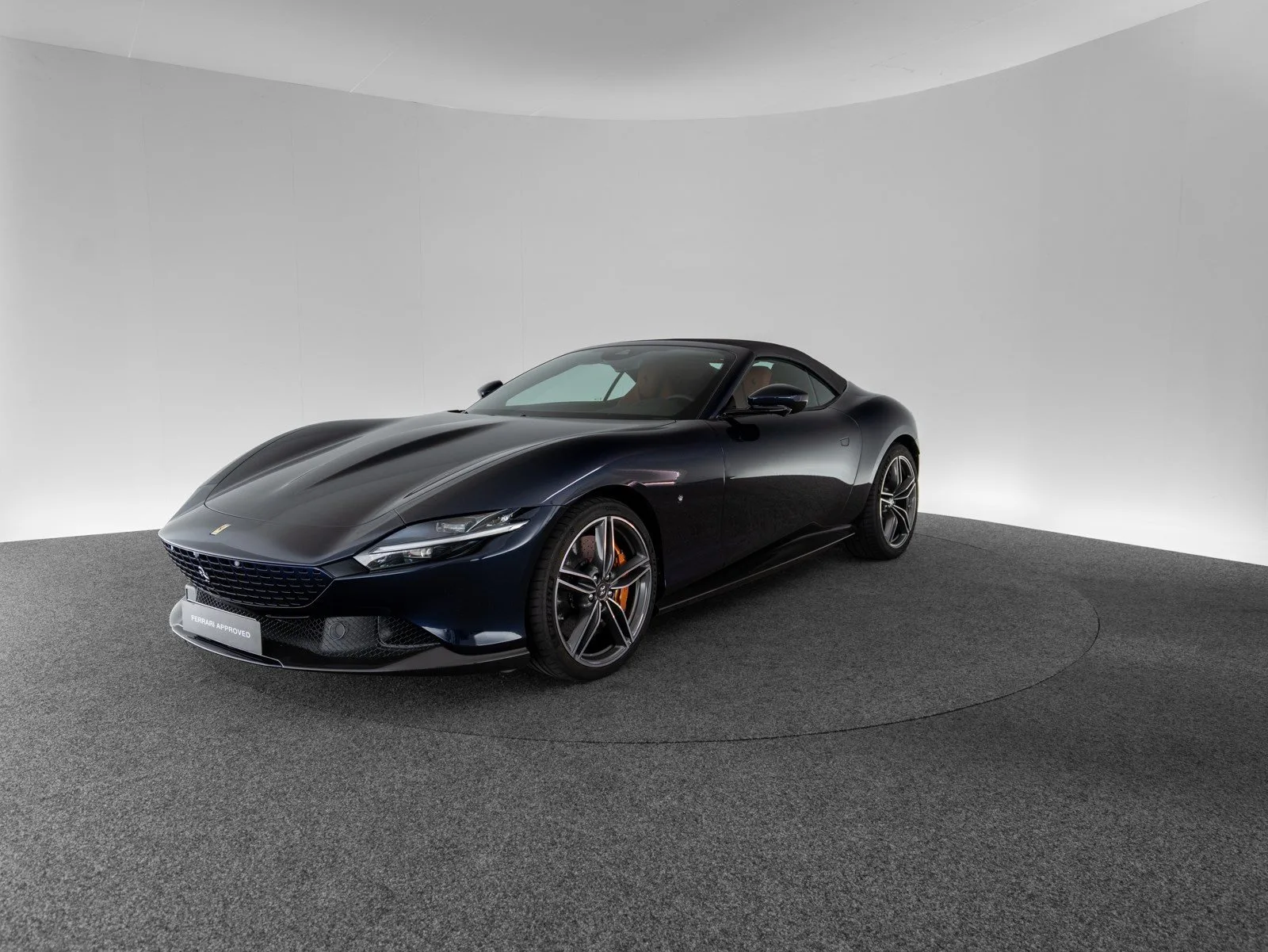 2024 Ferrari Roma Spider, 10/30