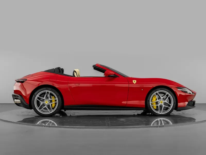 2024 Ferrari Roma Spider, 4/30