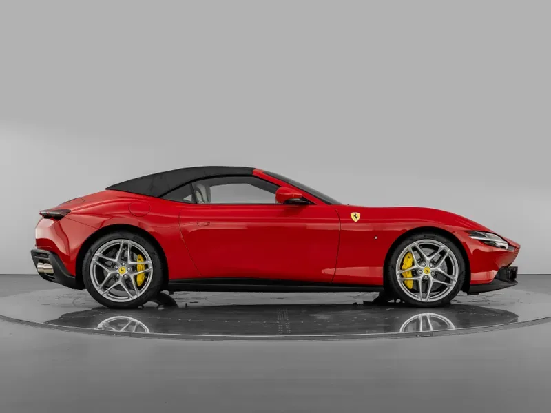 2024 Ferrari Roma Spider, 10/30