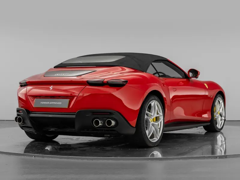 2024 Ferrari Roma Spider, 11/30