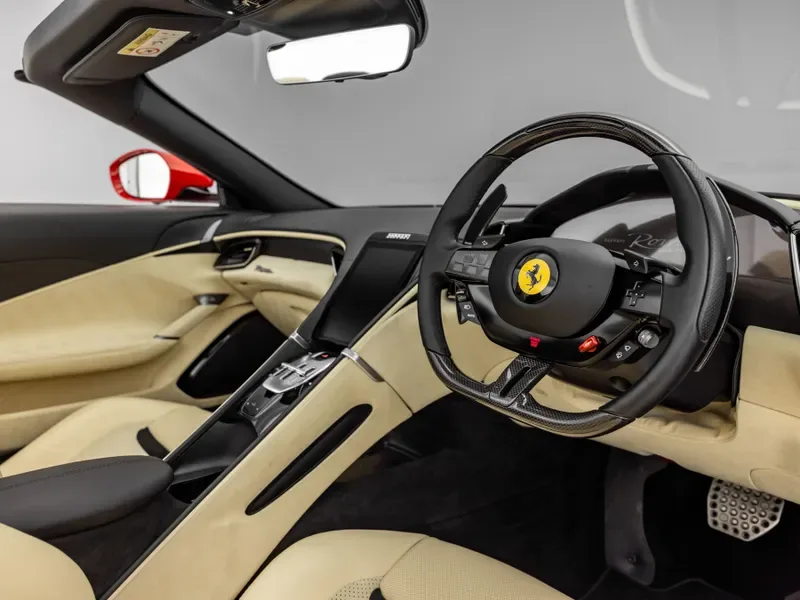 2024 Ferrari Roma Spider, 25/30