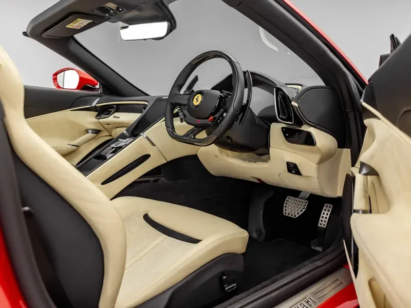 2024 Ferrari Roma Spider, 30/30