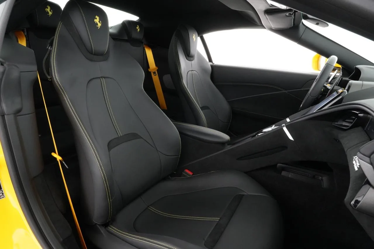 2024 Ferrari Roma Spider angeboten von einem Fachhändler in Meerbusch, Deutschland, Foto 6 von 6