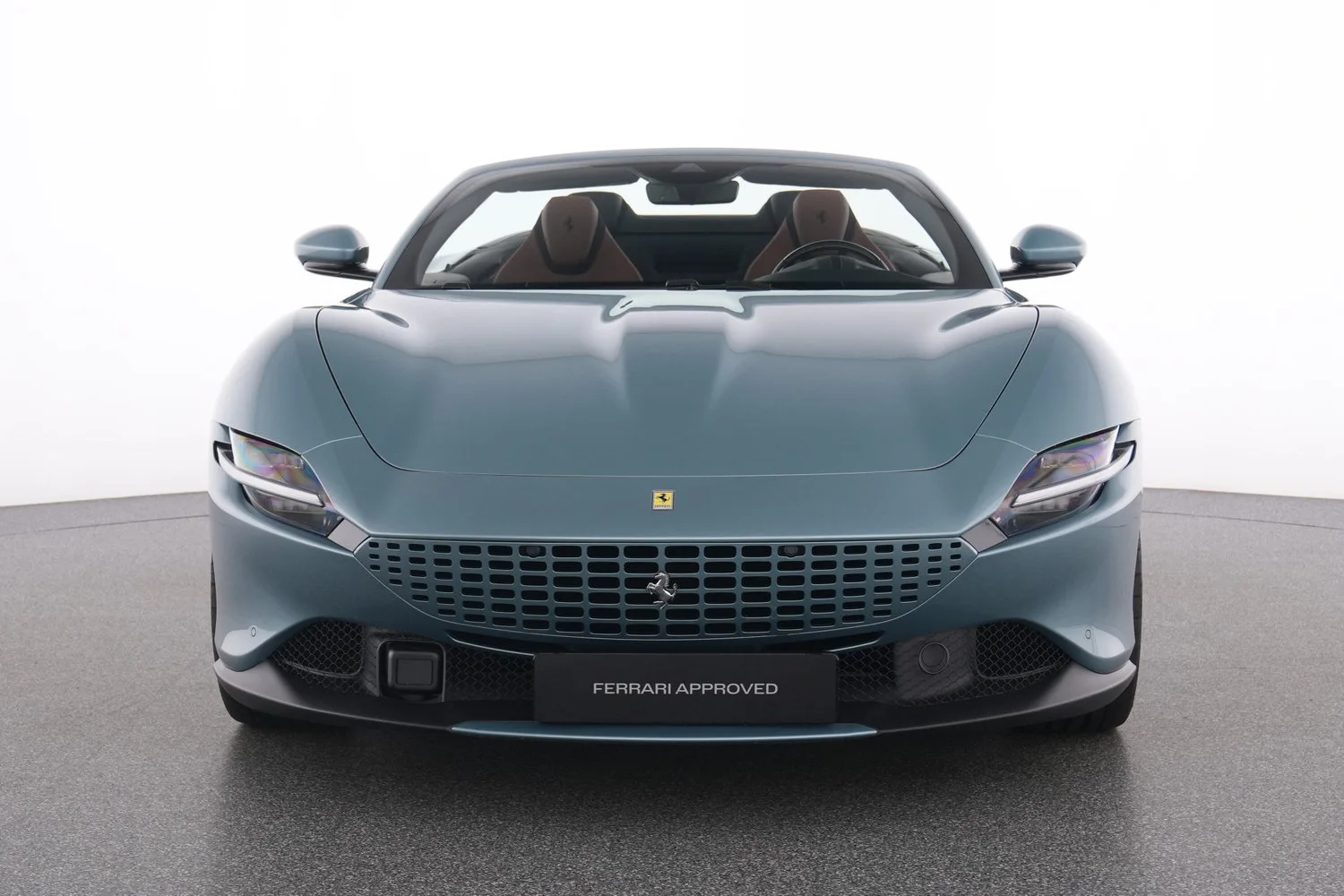 2024 Ferrari Roma Spider, 2/6