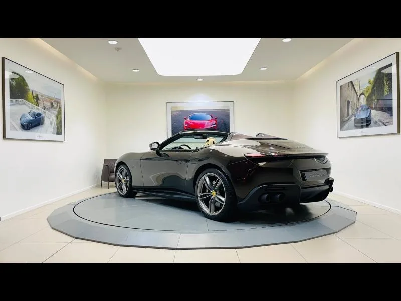 2024 Ferrari Roma Spider, 8/20