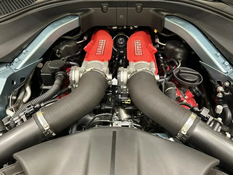 2024 Ferrari Roma Spider, 6/20