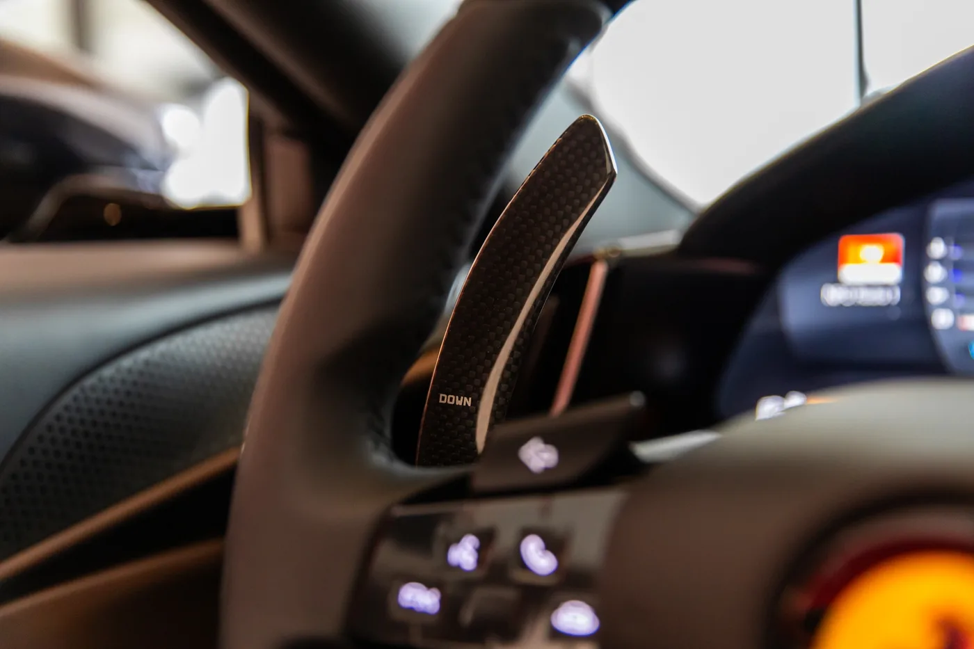 2024 Ferrari Roma Spider offered by a specialist dealer in Hengelo, Netherlands, photo 12 of 15