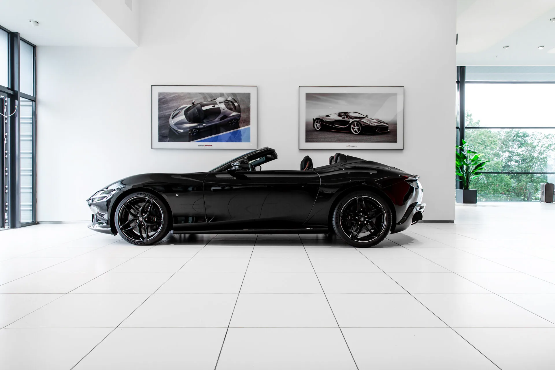 2024 Ferrari Roma Spider, 3/30