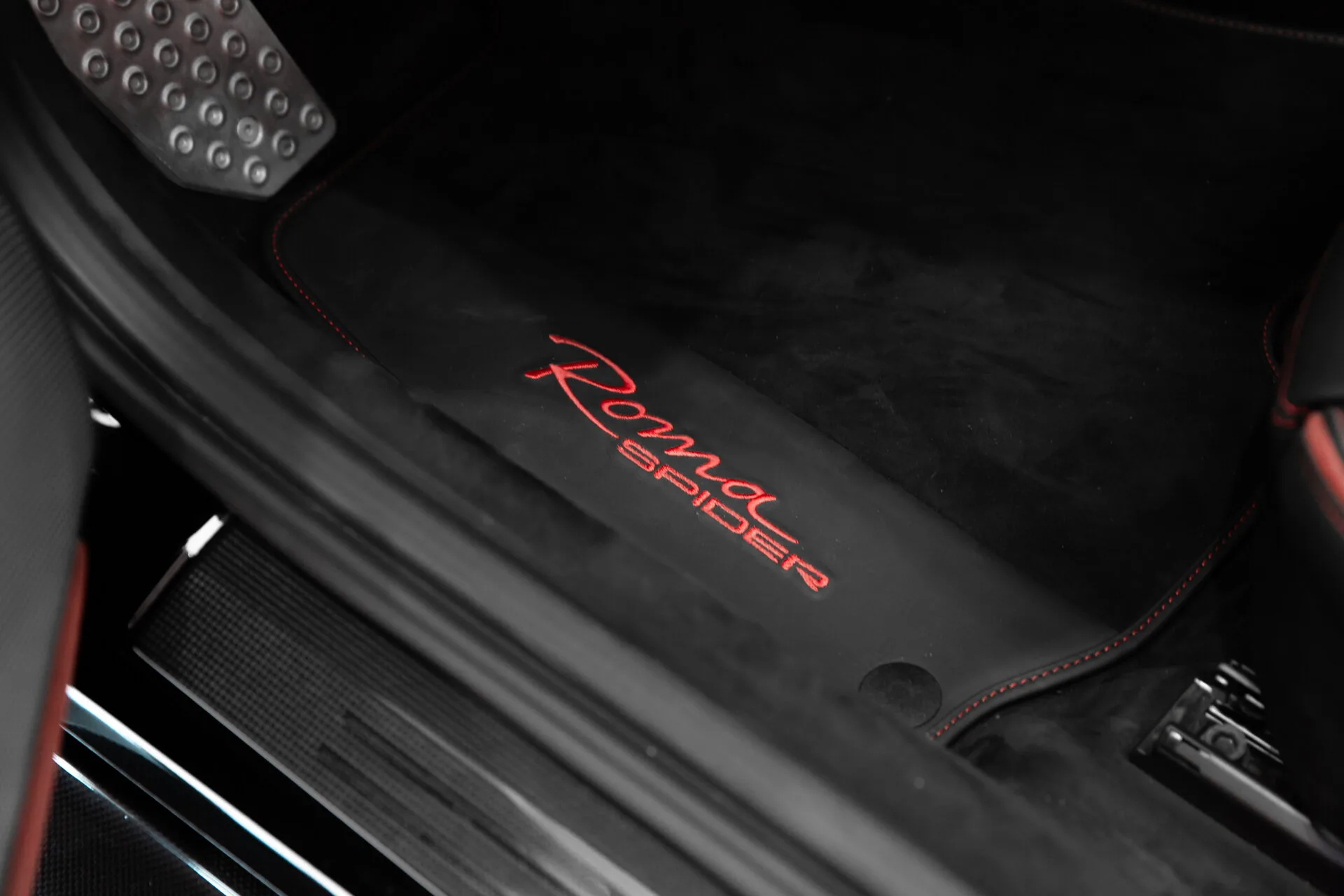 2024 Ferrari Roma Spider, 26/30
