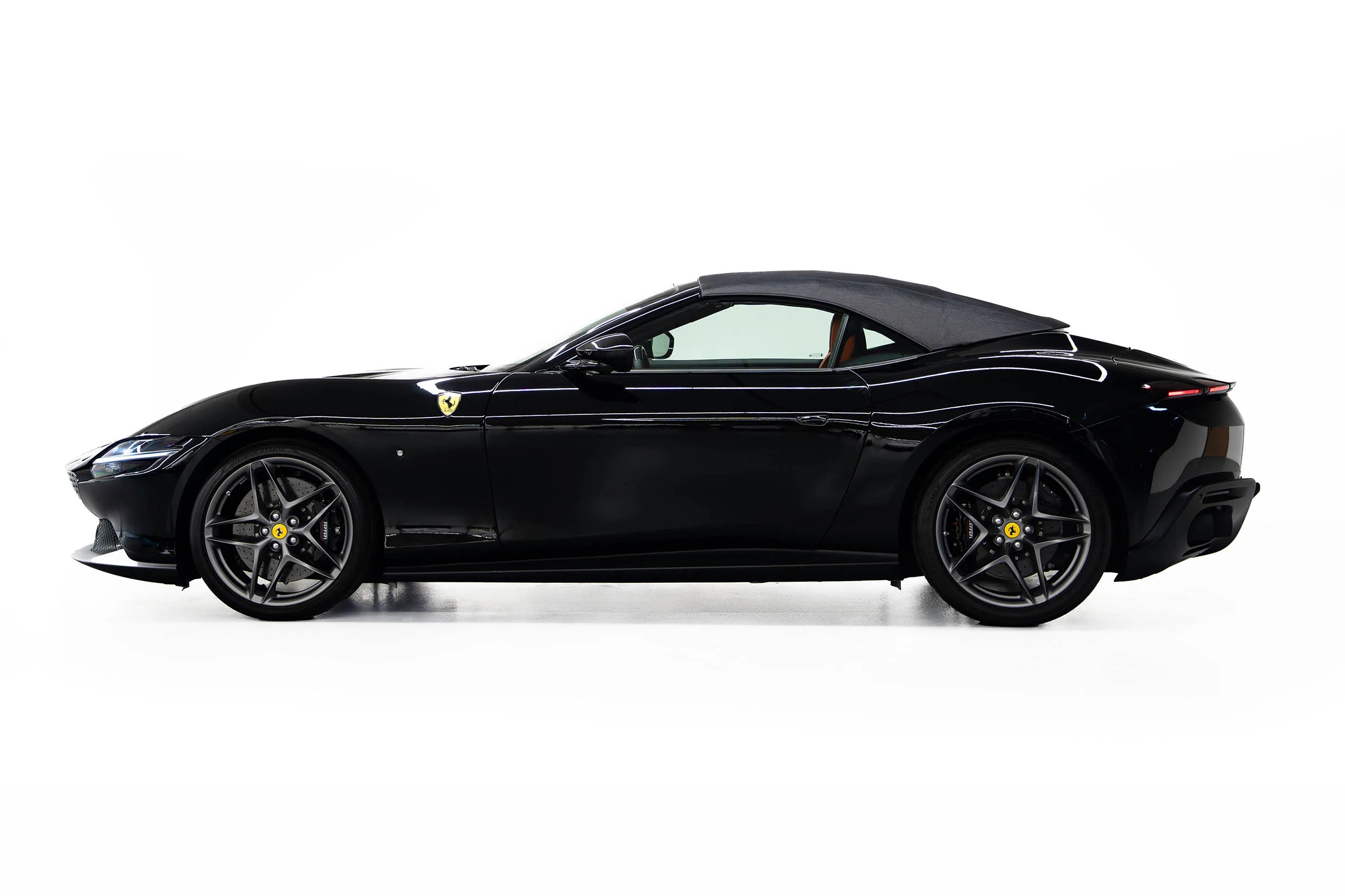 2024 Ferrari Roma Spider, 5/20