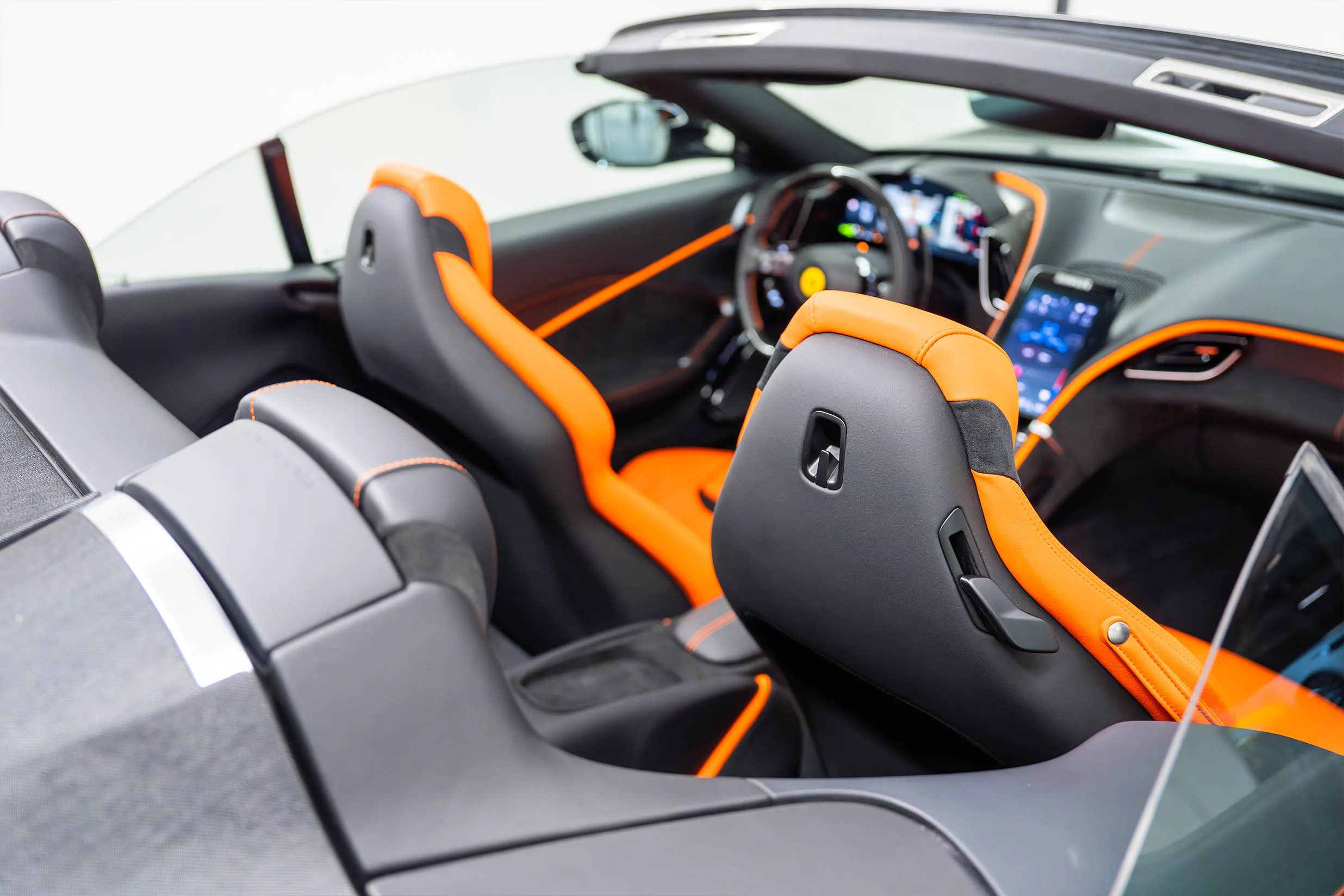 2024 Ferrari Roma Spider, 16/20