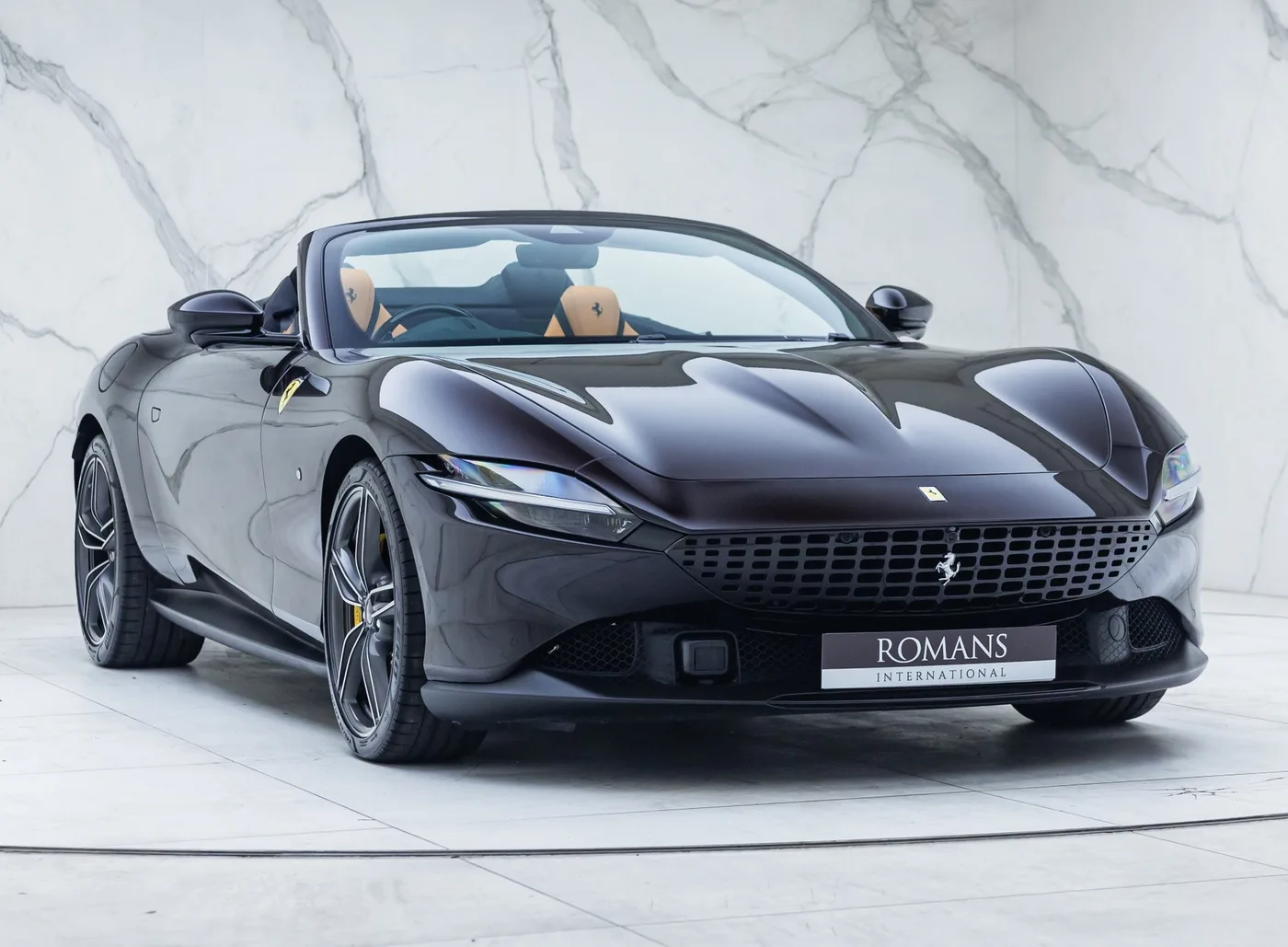 2024 Ferrari Roma Spider proposée par un concessionnaire spécialisé à Banstead, Royaume-Uni, photo 8 sur 25