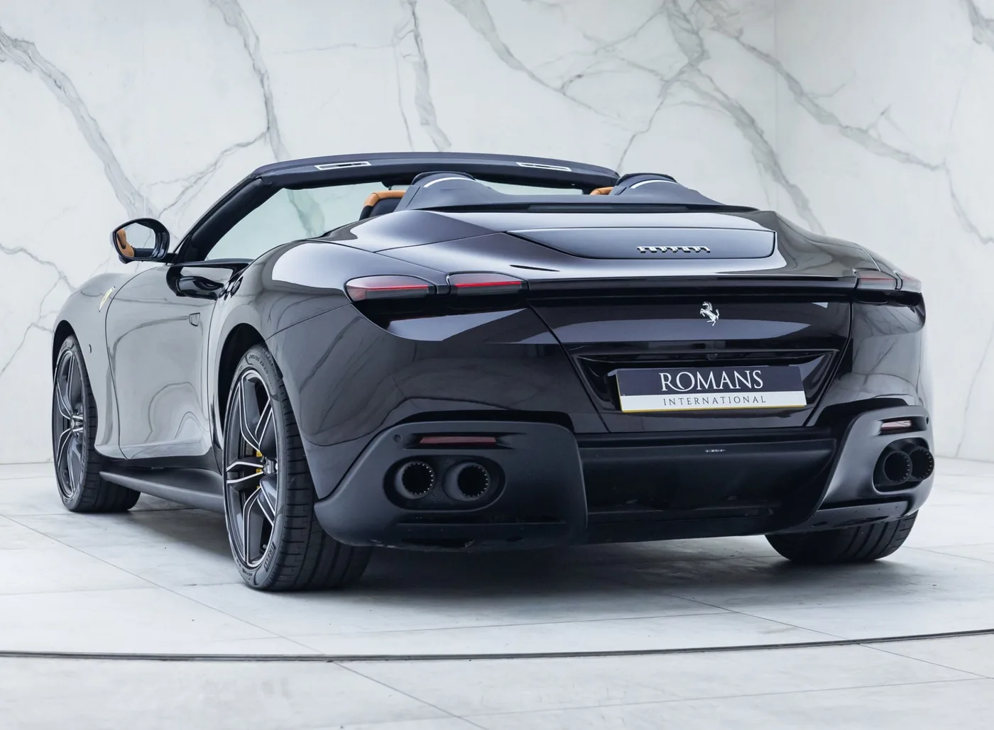 2024 Ferrari Roma Spider proposée par un concessionnaire spécialisé à Banstead, Royaume-Uni, photo 9 sur 25