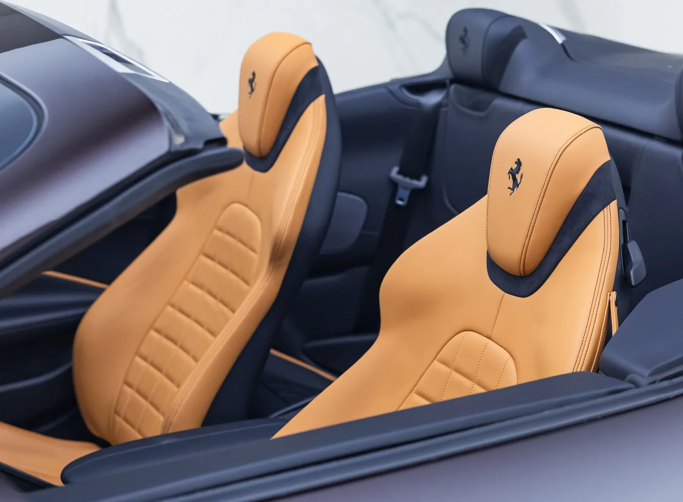 2024 Ferrari Roma Spider proposée par un concessionnaire spécialisé à Banstead, Royaume-Uni, photo 16 sur 25