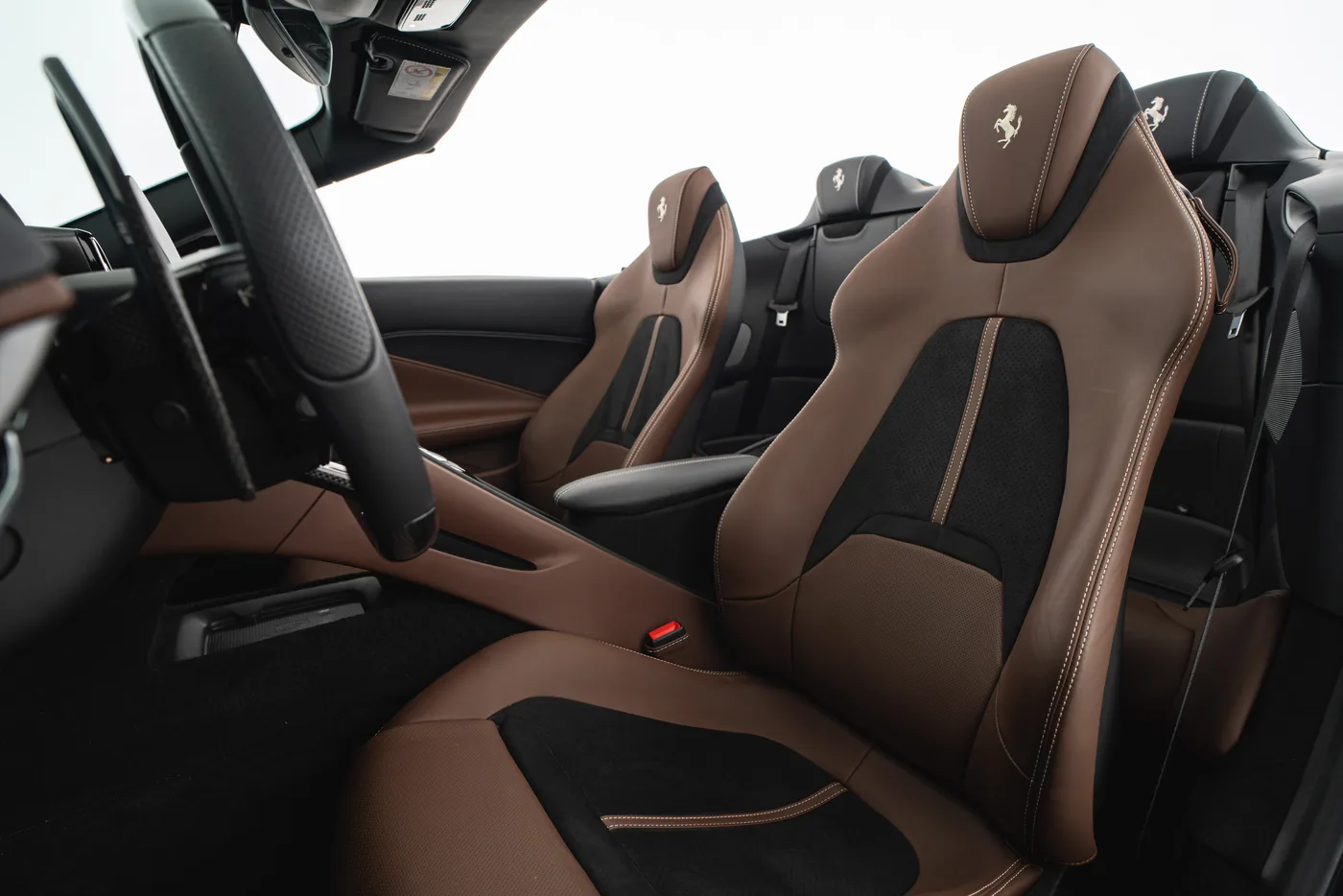 2024 Ferrari Roma Spider proposée par un concessionnaire spécialisé à Vösendorf, Autriche, photo 6 sur 15