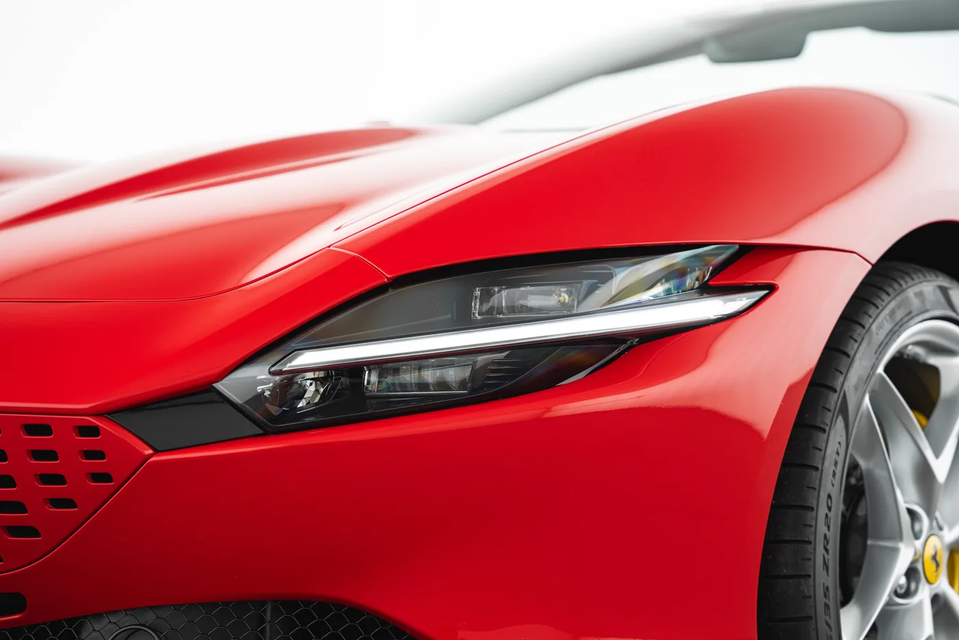 2024 Ferrari Roma Spider proposée par un concessionnaire spécialisé à Vösendorf, Autriche, photo 8 sur 15