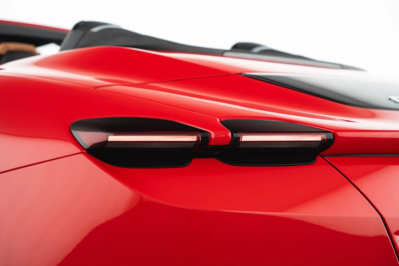 2024 Ferrari Roma Spider proposée par un concessionnaire spécialisé à Vösendorf, Autriche, photo 10 sur 15
