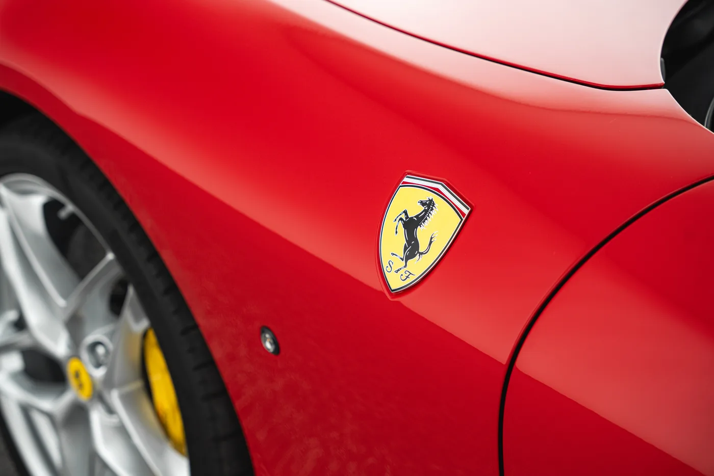 2024 Ferrari Roma Spider proposée par un concessionnaire spécialisé à Vösendorf, Autriche, photo 12 sur 15