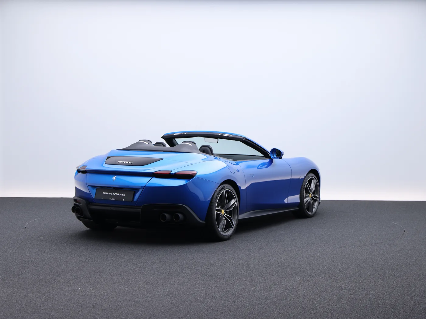 2024 Ferrari Roma Spider angeboten von einem Fachhändler in Frankfurt am Main, Deutschland, Foto 3 von 15