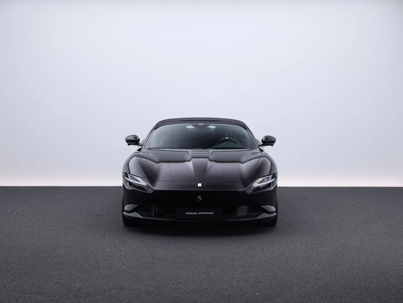2024 Ferrari Roma Spider, 2/30