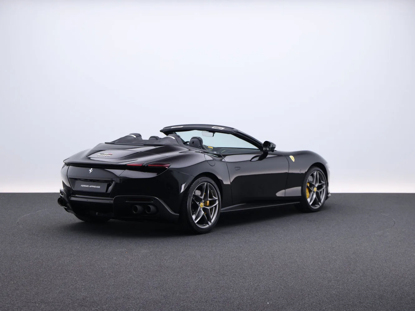 2024 Ferrari Roma Spider, 3/30