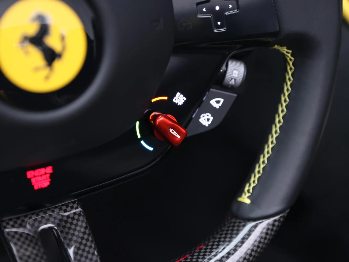 2024 Ferrari Roma Spider, 10/30