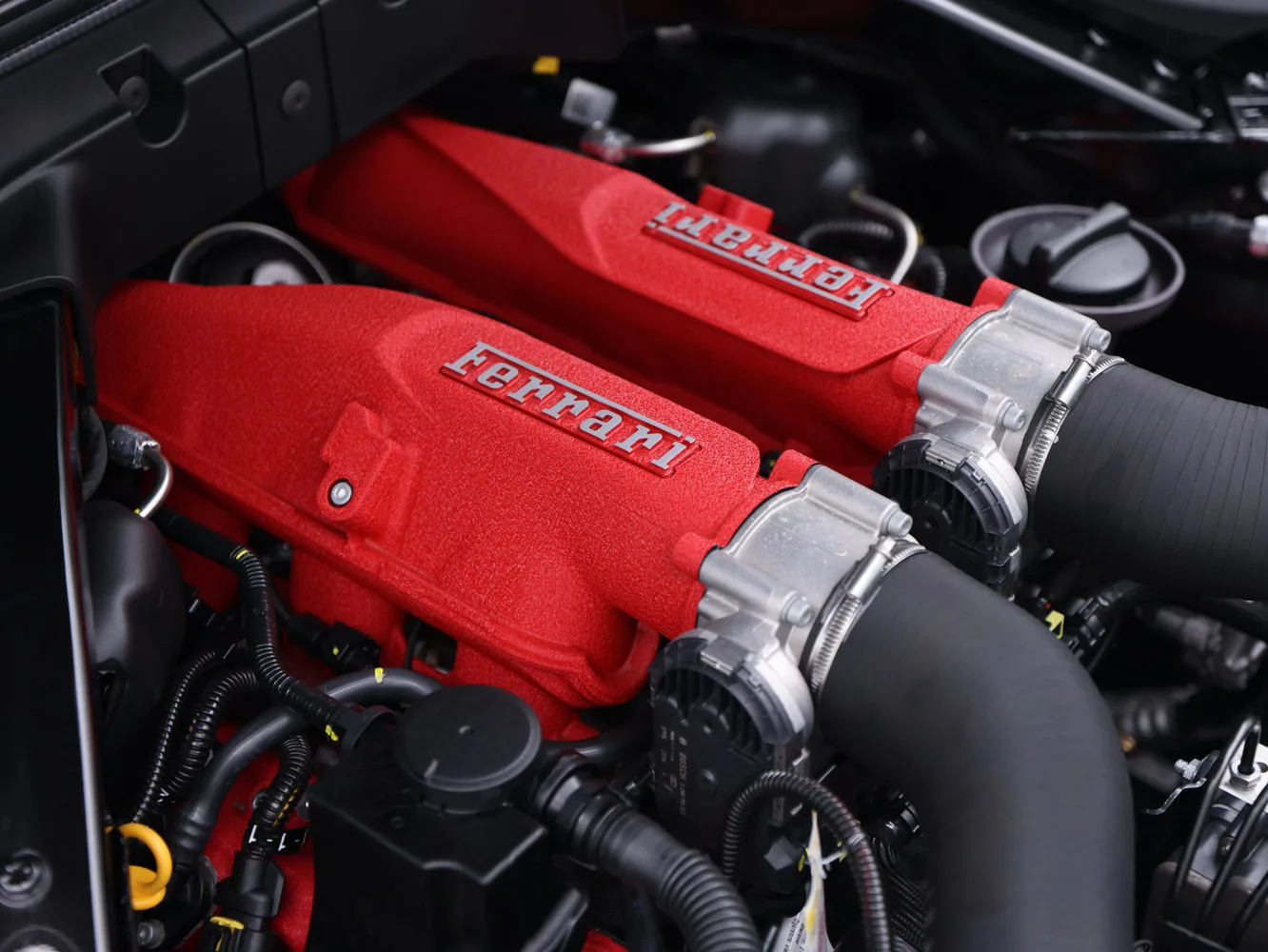 2024 Ferrari Roma Spider, 18/30