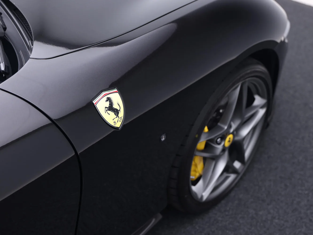 2024 Ferrari Roma Spider, 21/30