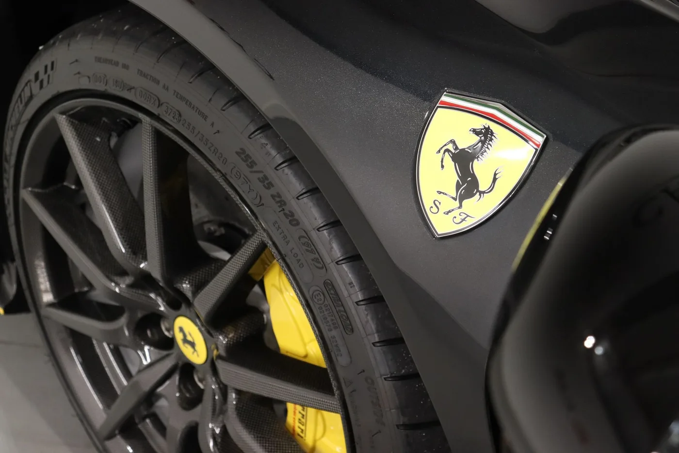 2024 Ferrari SF90 Spider Assetto Fiorano offered by a supercar dealer in Zibido San Giacomo, Italy, photo 17 of 17