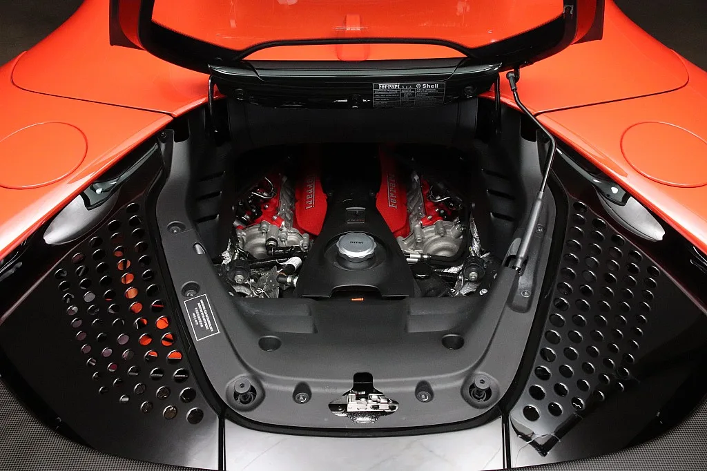 2024 Ferrari SF90 Spider Assetto Fiorano proposée par un concessionnaire spécialisé à Unterweitersdorf, Autriche, photo 8 sur 15