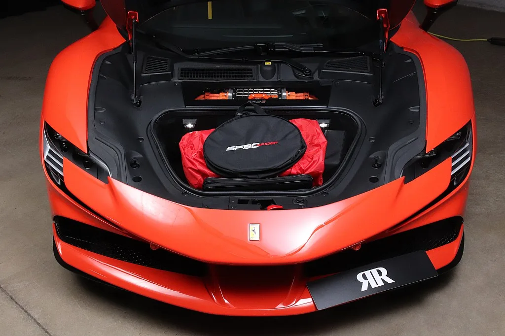 2024 Ferrari SF90 Spider Assetto Fiorano proposée par un concessionnaire spécialisé à Unterweitersdorf, Autriche, photo 11 sur 15