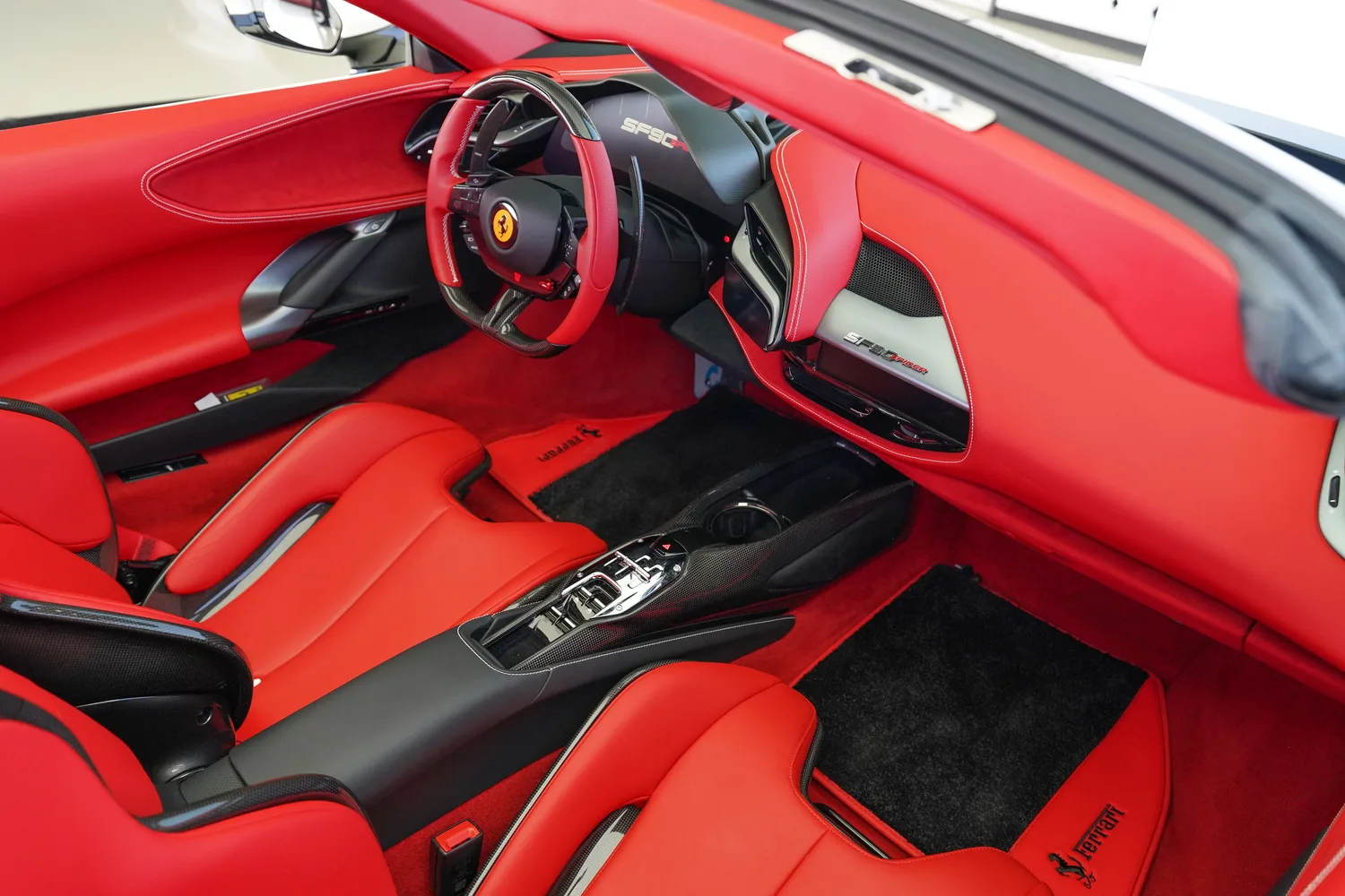 2024 Ferrari SF90 Spider, 13/17