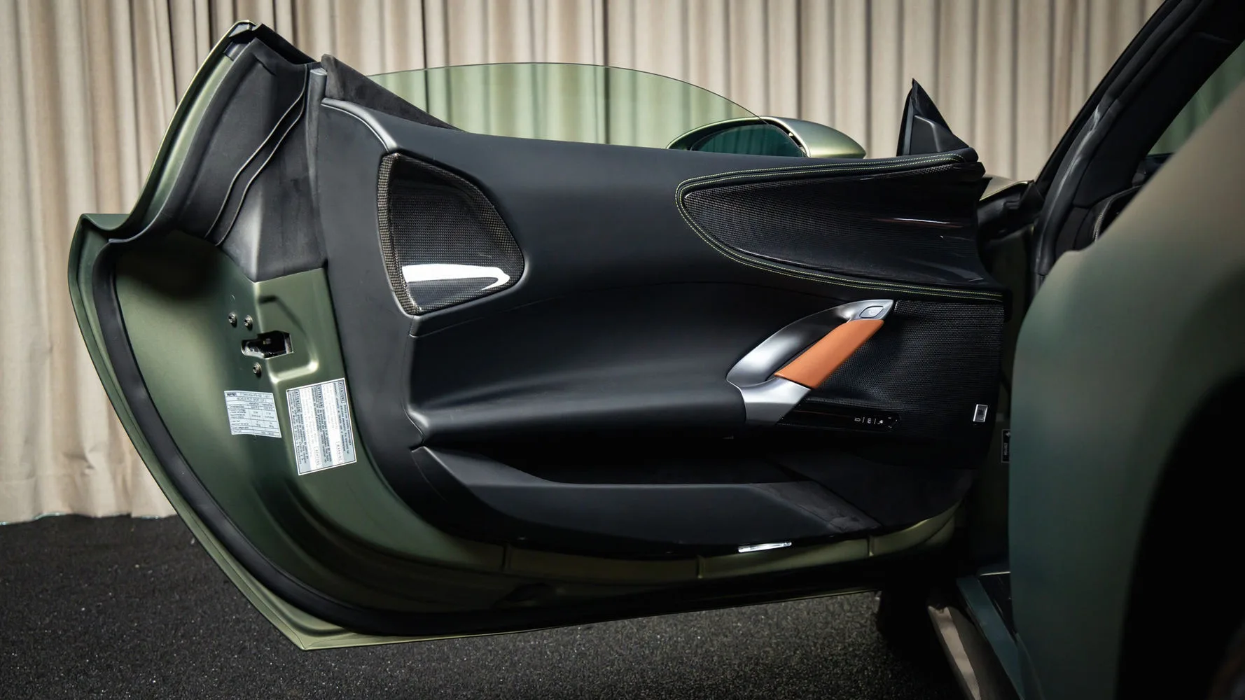 2024 Ferrari SF90 Spider, 23/30