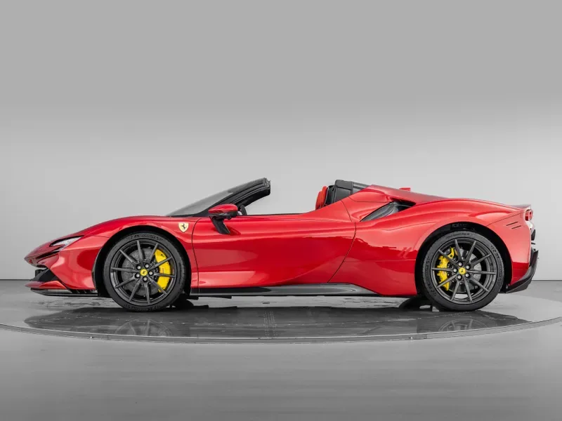 2024 Ferrari SF90 Spider, 2/30