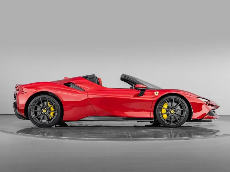 2024 Ferrari SF90 Spider, 8/30