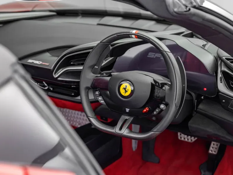 2024 Ferrari SF90 Spider, 29/30